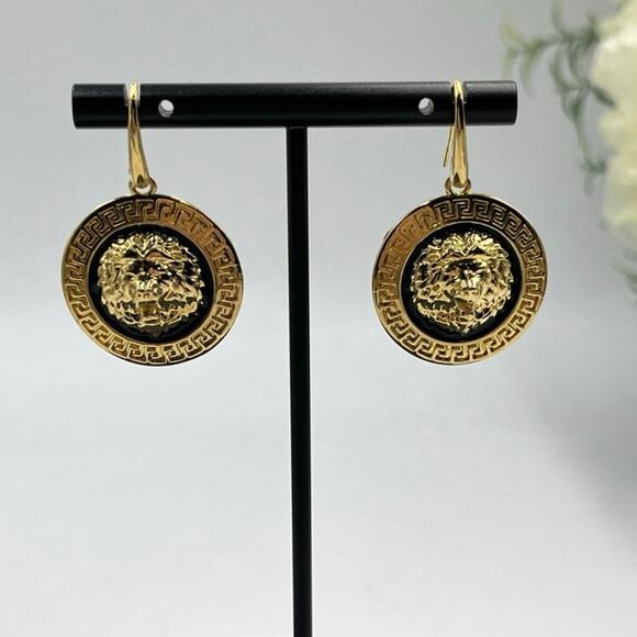 Bellezza Relief Framed Lion's Head Face Black Enamel Greek Key Dangle Earrings - Picture 1 of 11